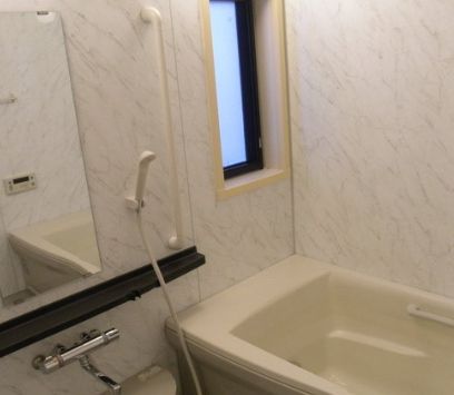 バス・シャワールーム　お風呂です