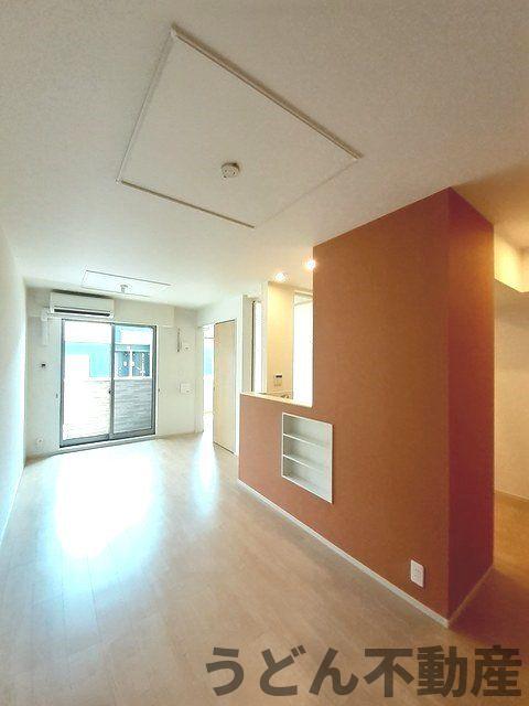 居室・リビング　うどん県のお部屋探しはうどん不動産へ うどんちゃんとLINE
