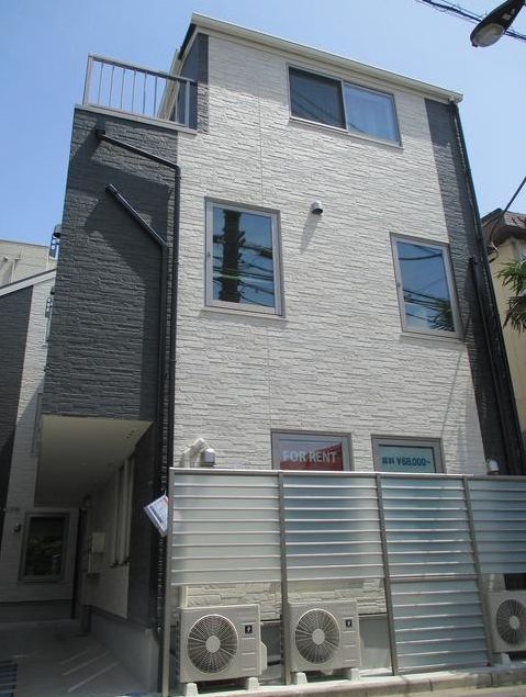 建物外観　コンフォルト北新宿の外観☆