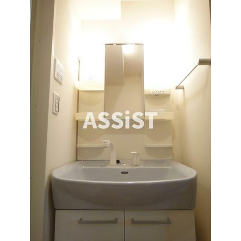 洗面設備　※同物件参考写真です