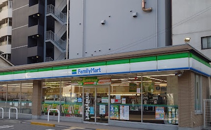 コンビニ　ファミリーマート 常盤町二丁目店（コンビニ）まで458m