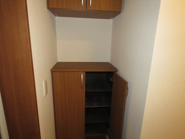 収納　シューズボックス