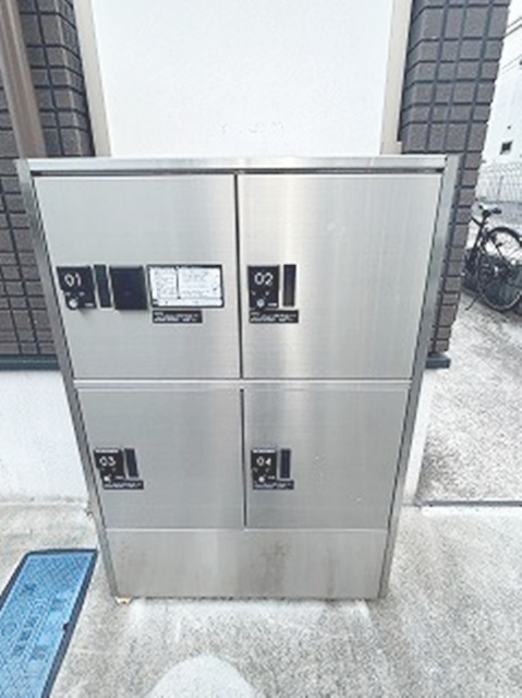 その他共有部分　外出の多い方でも安心の宅配ボックス付き♪