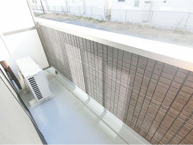 バルコニー　便利で嬉しいバルコニー付きです♪