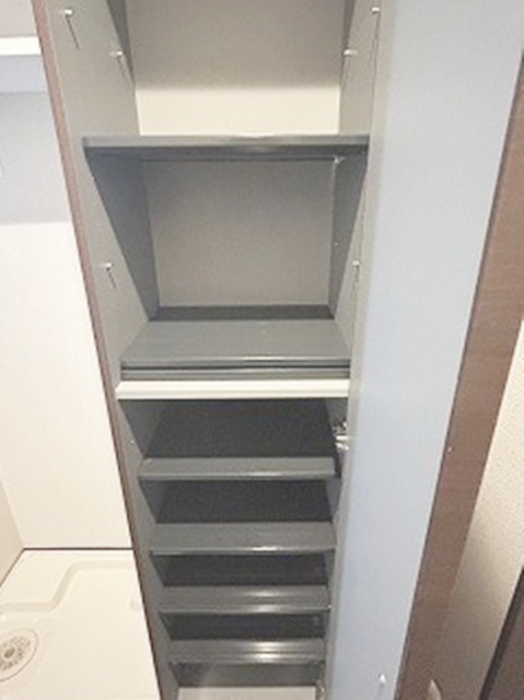 玄関　シューズボックス付きの玄関です♪