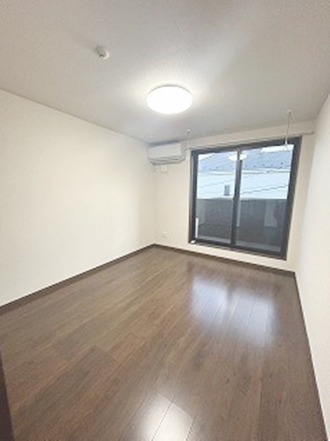 居室・リビング　使いやすい形の為、レイアウトを楽しめます♪