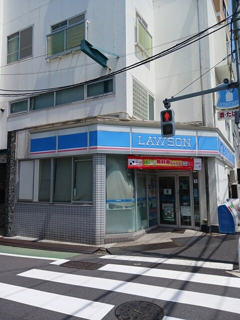 コンビニ　ローソン（コンビニ）まで141m