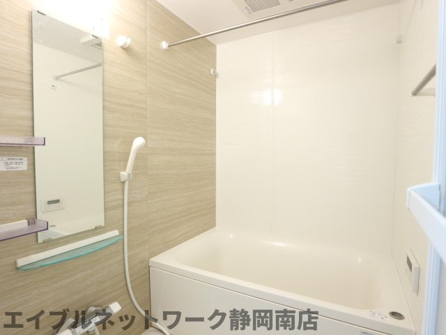 バス・シャワールーム　同イメージ