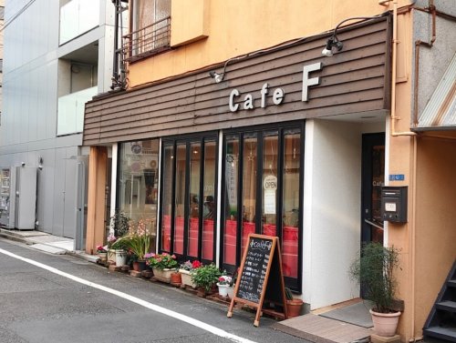 飲食店　カフェF（飲食店）まで1180m