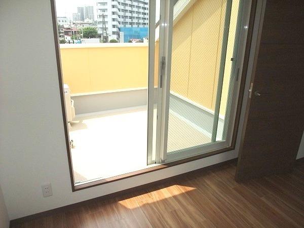 バルコニー　明るいく広いベランダ！