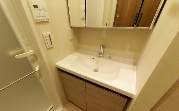 洗面設備　脱衣スペースもあります