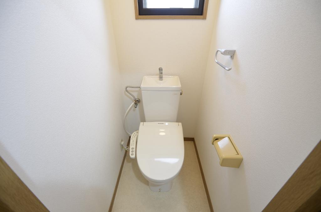 トイレ　シャワー付トイレ