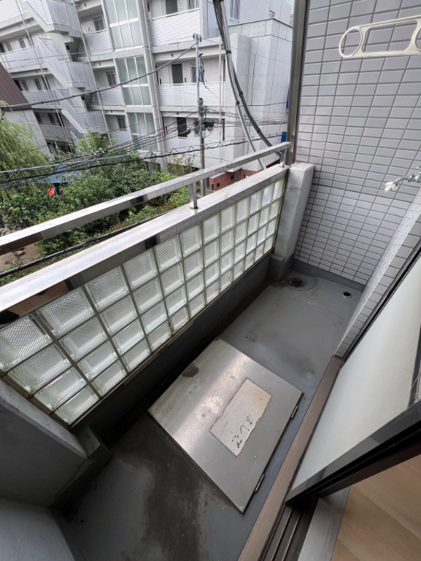 バルコニー　※他部屋参考写真