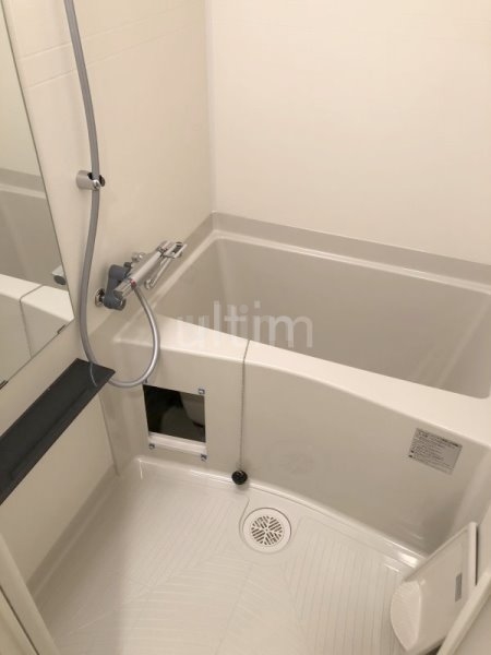バス・シャワールーム　別の部屋の写真