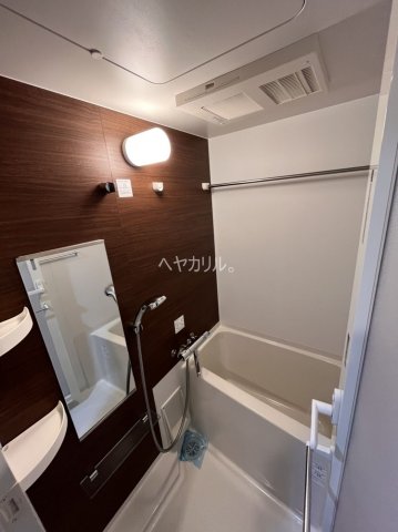 バス・シャワールーム　同建物　別部屋の参考写真