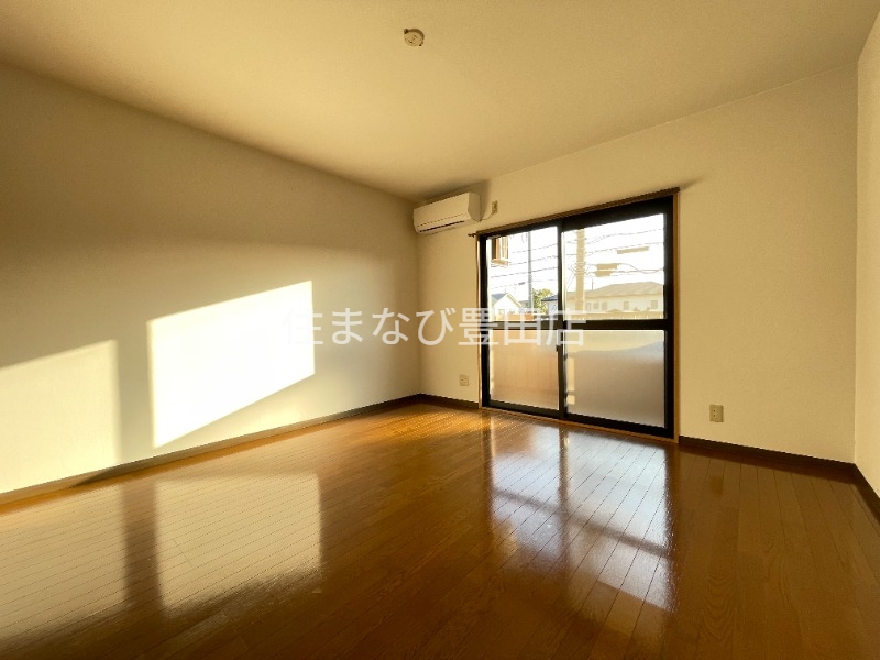 居室・リビング　同型別部屋写真