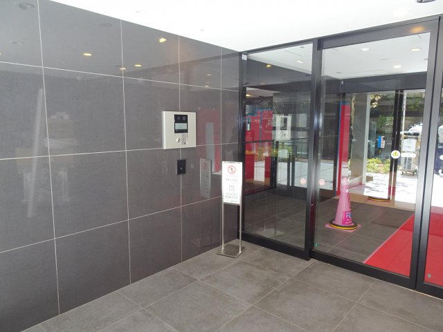 エントランス　エステムプラザ横濱関内