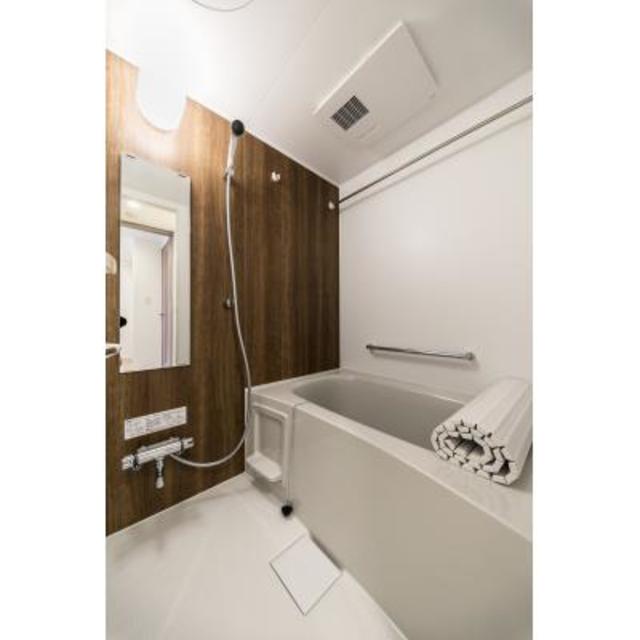 バス・シャワールーム　※写真は同タイプ住戸です。