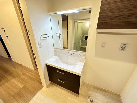 洗面設備　※別部屋の写真です
