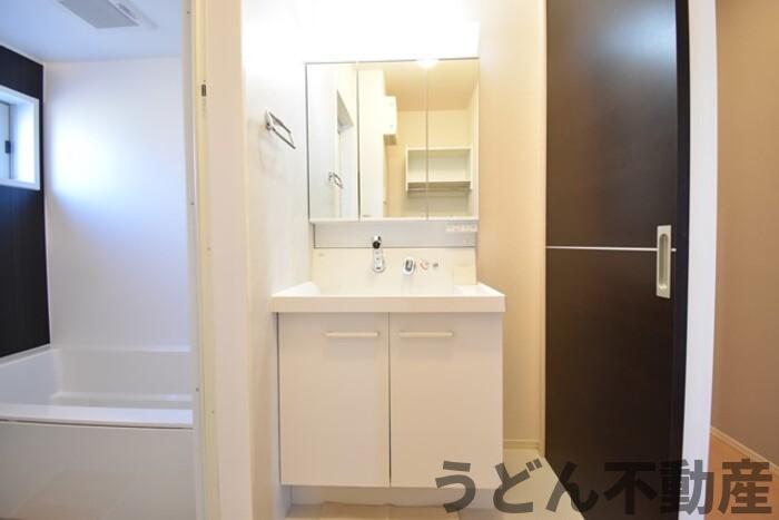 洗面設備　うどん県のお部屋探しはうどん不動産へ うどんちゃんとLINE