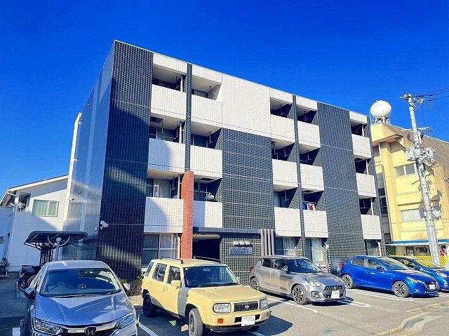 建物外観　外観は落ち着いています