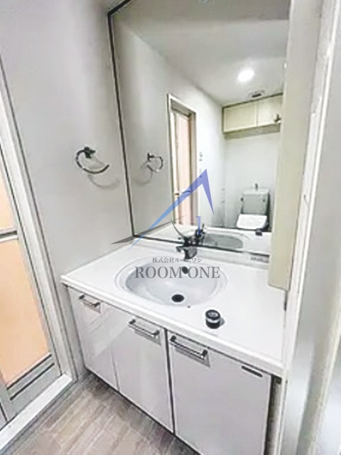 洗面設備　洗面台です。