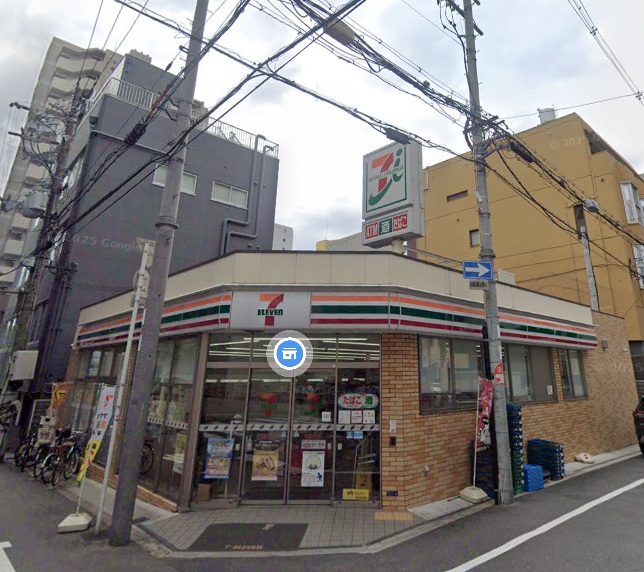 コンビニ　セブンイレブン大阪安堂寺町1丁目店（コンビニ）まで329m