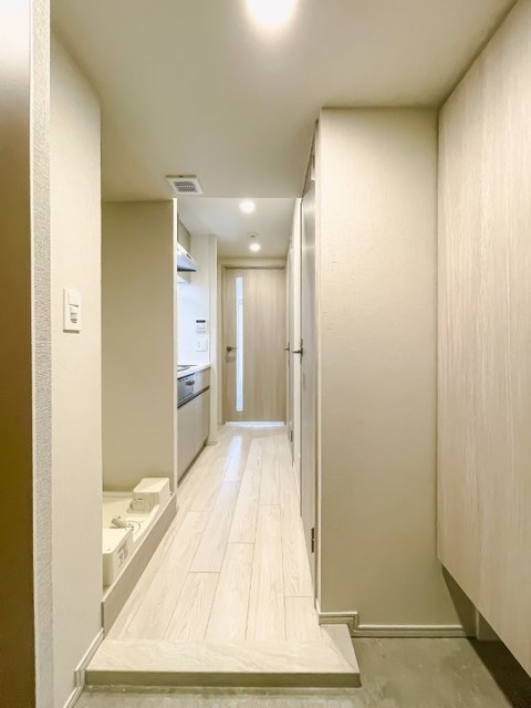玄関　※写真は同タイプ住戸です。