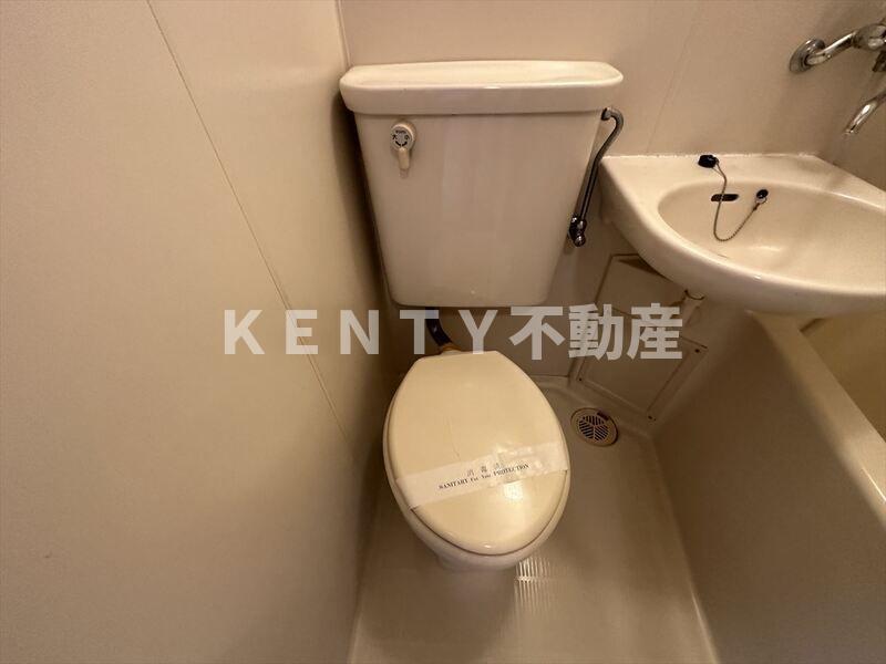 トイレ　清潔感のあるトイレです