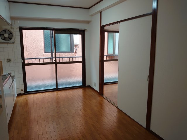 居室・リビング　別部屋の参考写真です。