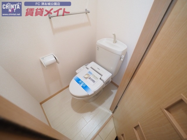 トイレ　別部屋参考写真です