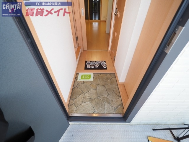 玄関　別部屋参考写真です