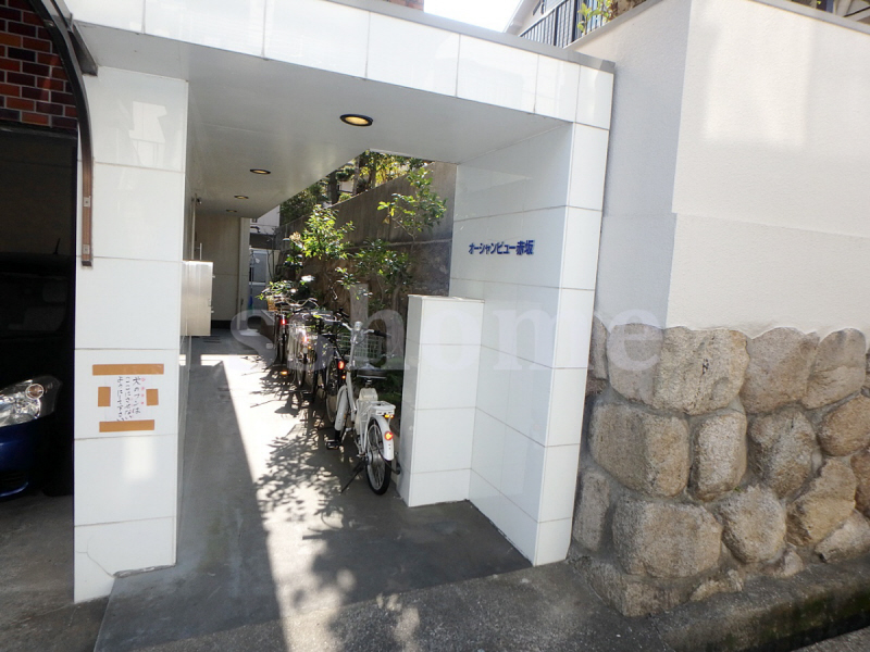 エントランス　建物入口