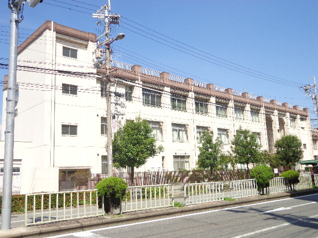 小学校　大阪市立塚本小学校（小学校）まで400m