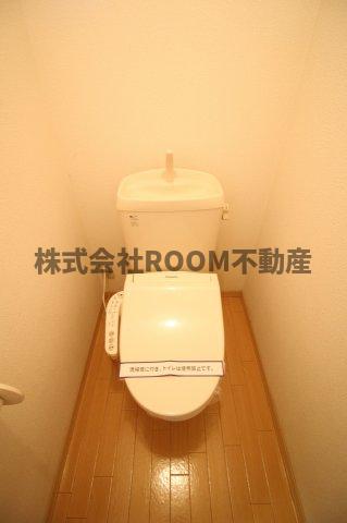 トイレ　清潔感のあるトイレです