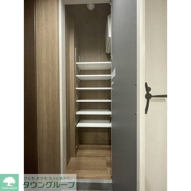 玄関　シューズボックス