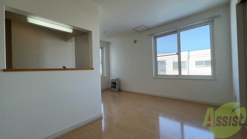 居室・リビング　広くてキレイなお部屋が広がっていて、充実した生活が送れそう。