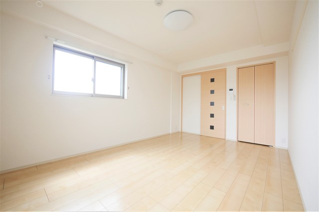 その他部屋・スペース　★明るい洋室です★