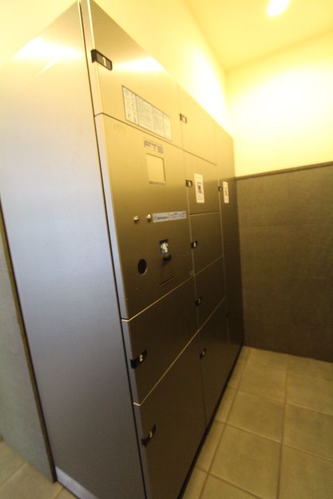 その他共有部分　荷物の受け取りに便利な宅配ボックス付き☆