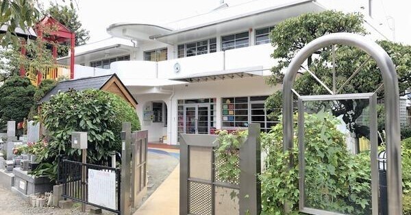 幼稚園・保育園　れんげ幼稚園（幼稚園・保育園）まで608m
