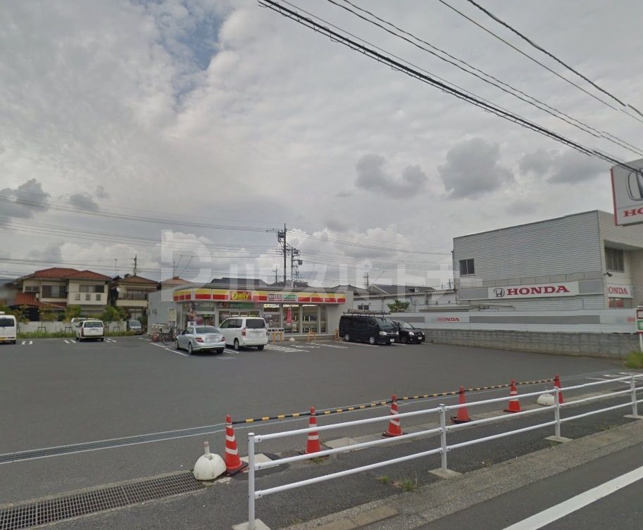 コンビニ　デイリーヤマザキ市川南大野店（コンビニ）まで40m