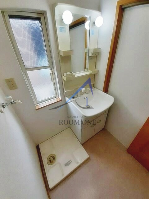 洗面設備　洗面台です。