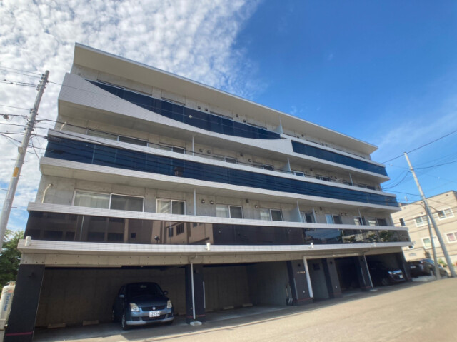 建物外観　札幌市中央区南十七条西「ＡＭＳ伏見」