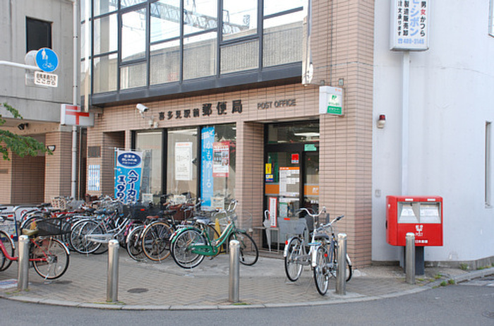 郵便局　喜多見駅前郵便局（郵便局）まで222m