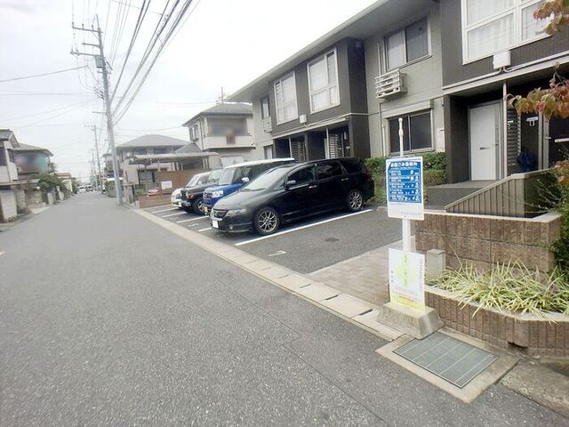 駐車場　駐車場