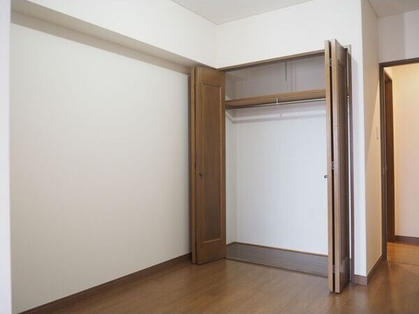 収納　※写真は同じマンションの違う部屋のものになります。