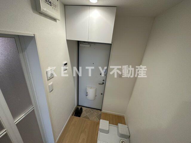 玄関　収納もある玄関です