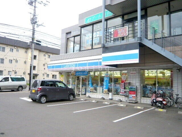 コンビニ　ローソン札幌月寒東一条店（コンビニ）まで410m