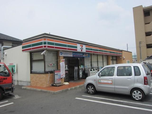 コンビニ　セブンイレブン日野一番橋店（コンビニ）まで736m