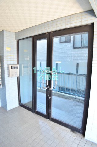 エントランス　建物の共有部分です。